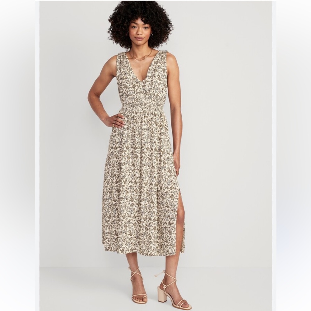 NWT Old Navy Waist-Defined Floral Sleeveless Tie-Back Smocked Maxi Dress size M